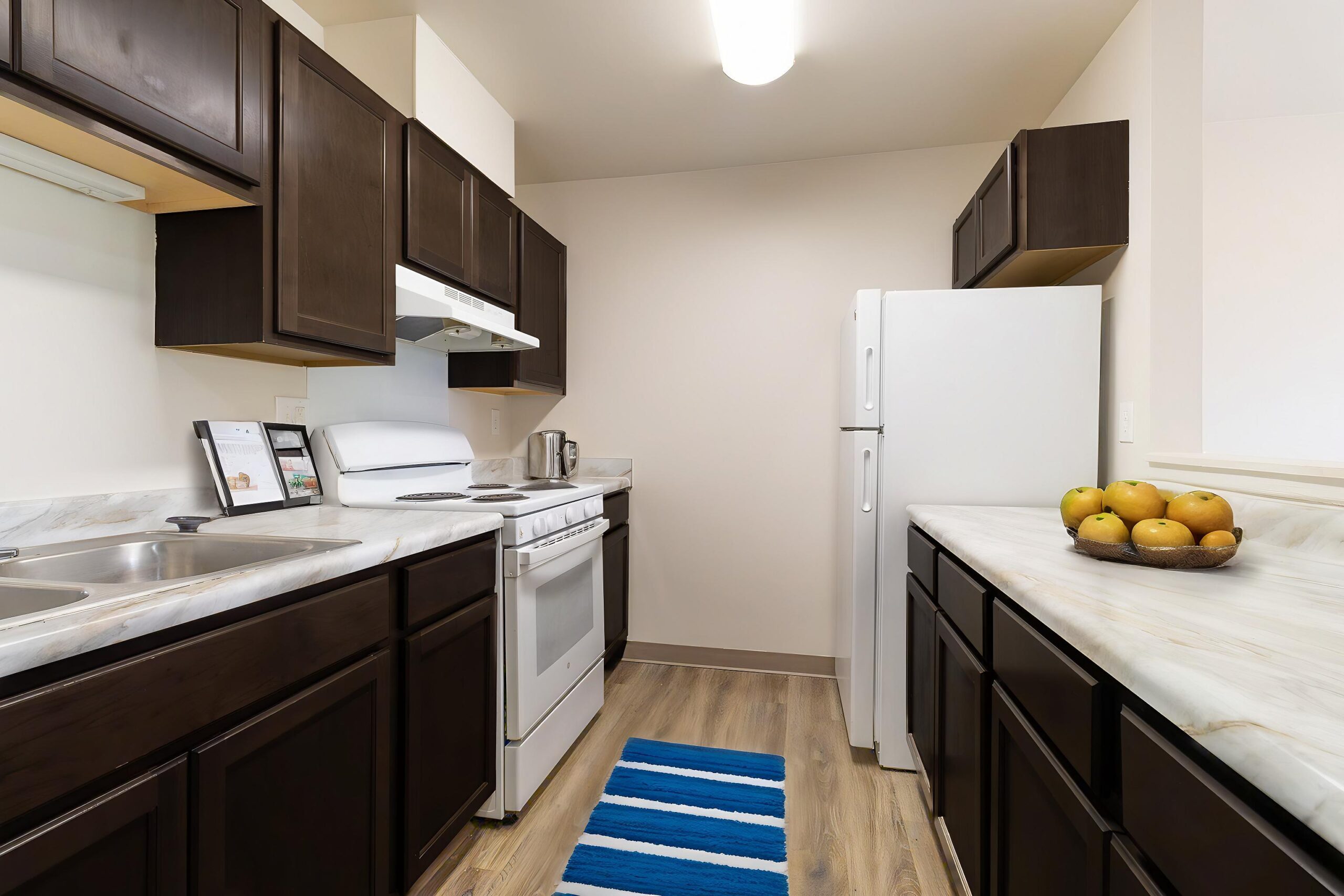 2T2A4066-HDR-Enhanced-NR - Kitchen - Standard - 4
