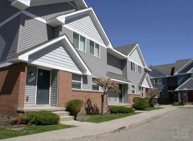 Benjamin Manor Highland Park MI Townhomes Private Entry