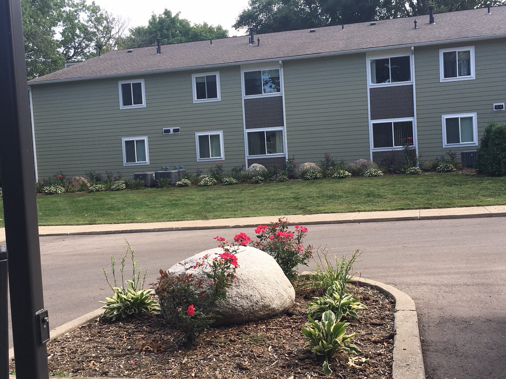 Mill Pond Manor Apartments Continental Management