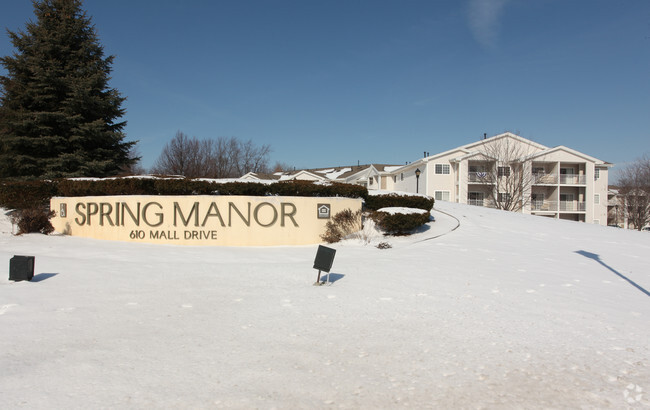 spring-manor-portage-mi-building-photo.2