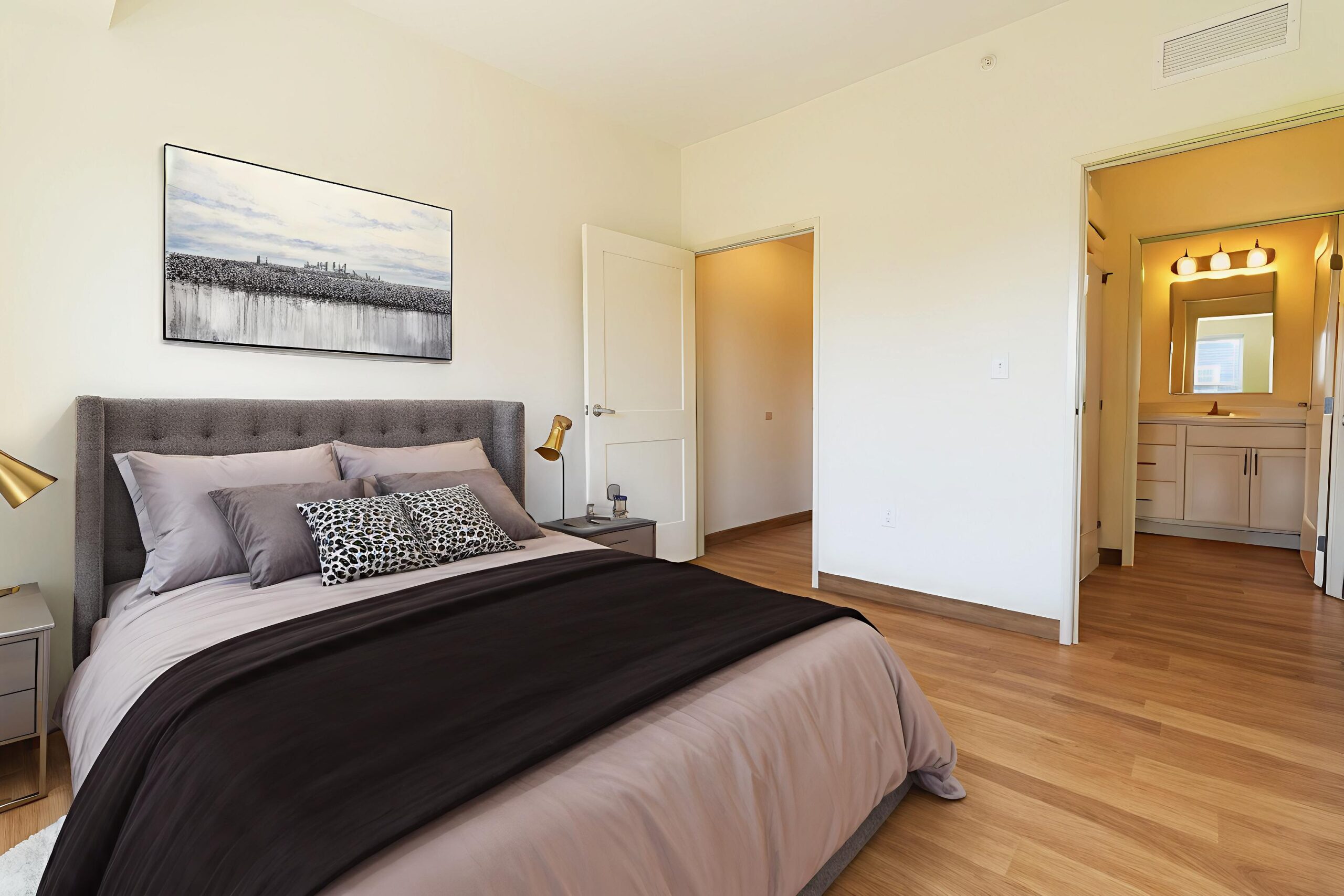 2T2A3676-2-HDR - Bedroom - Standard - 1