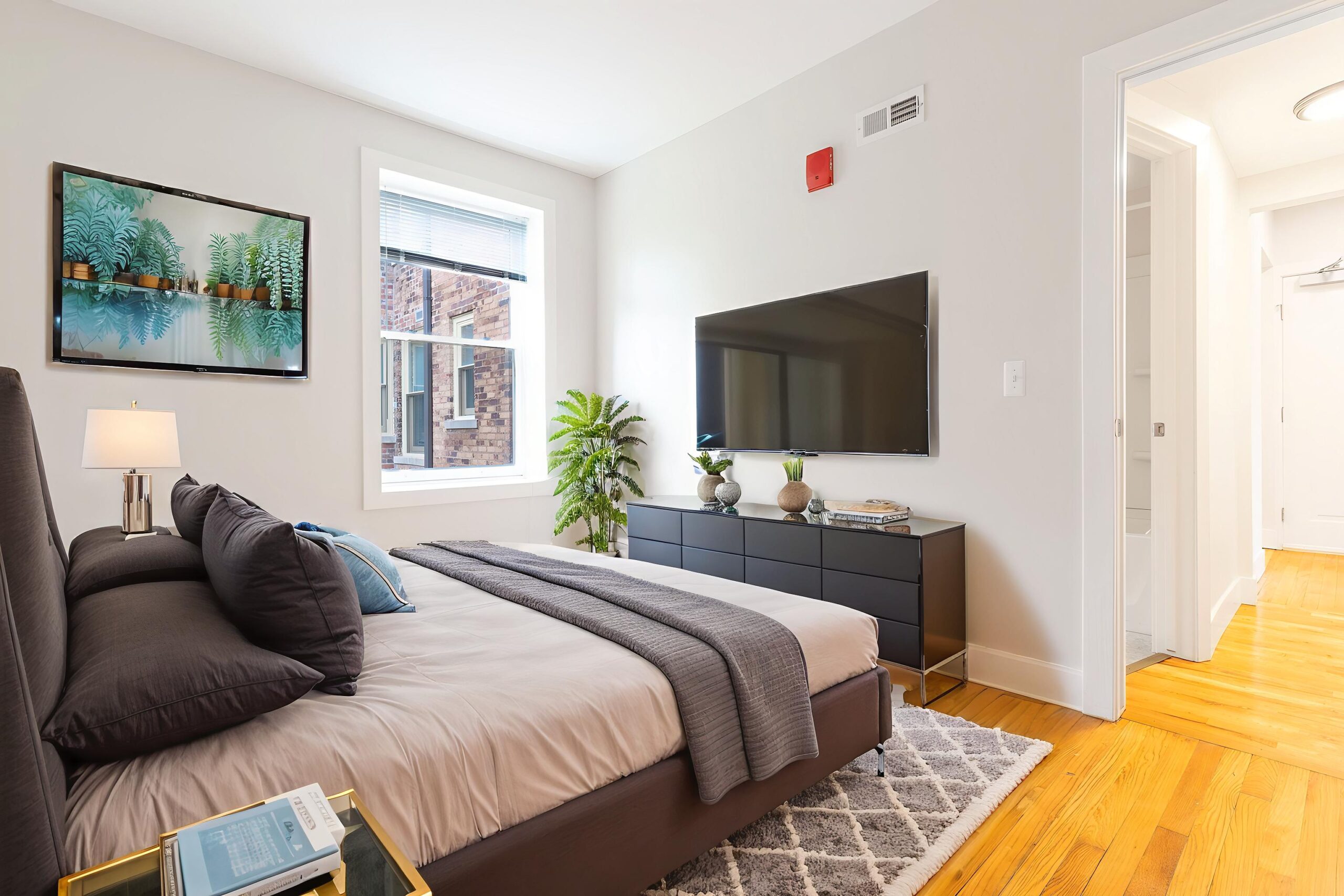 2T2A4976-HDR - Bedroom - Modern - 6