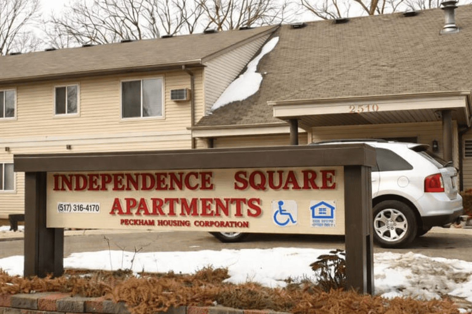 Independence sq. sign